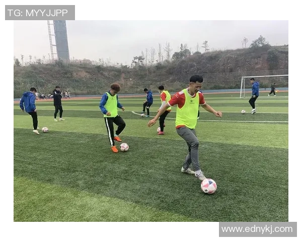 成为优秀足球教练员所需的素质与能力全面解析与培养建议